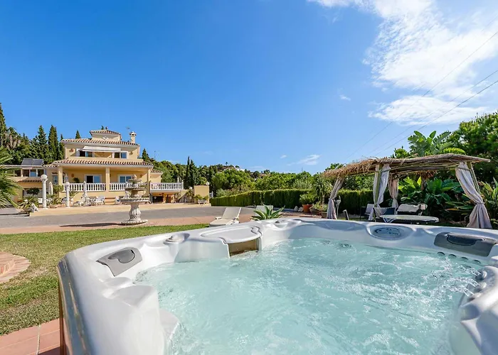 Cozy 1-bedroom Retreat Roca بيت شباب إِستيبونا